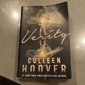 Verity by Colleen Hoover